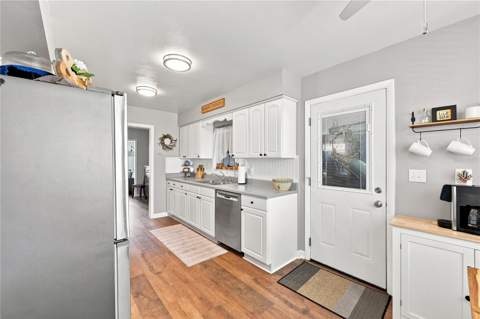 1405 Hacienda Drive, Sun City Center FL - photo 18 of 48