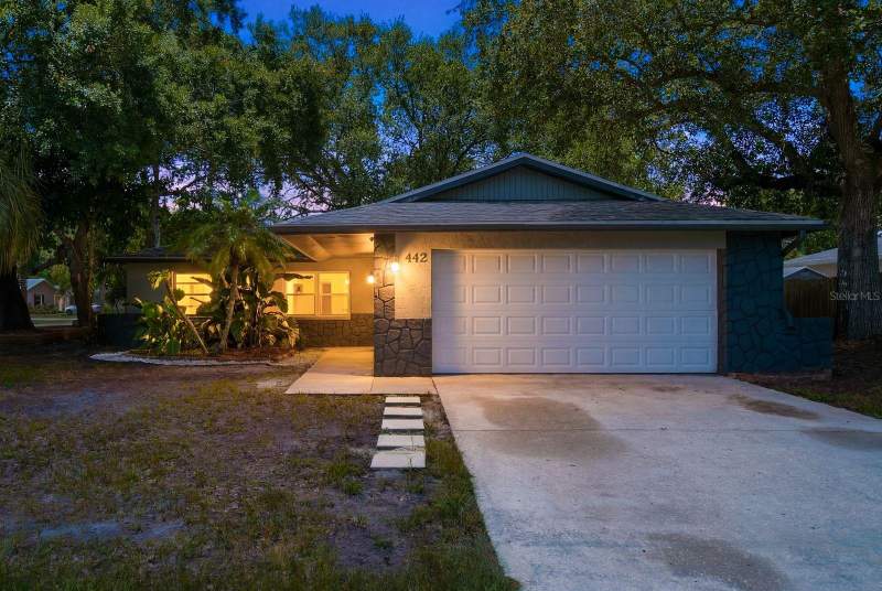 3 bedroom Single Family Residence at 442 Evergreen Drive, Harbor Palms Unit Eleven Lot 451, Oldsmar — photo 2