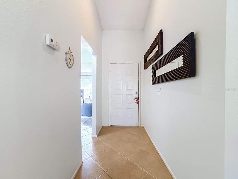 4 bedroom Single Family Residence at 13436 Silvercreek Drive, Meadowbrooke At Summerfield Un, Riverview — photo 5