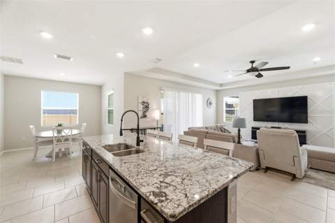 10403 Laxer Cay Loop, San Antonio FL - photo 12 of 64