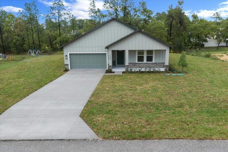 4 bedroom Single Family Residence at 10325 Dotted Wren Avenue, Royal Highlands, Weeki Wachee — photo 2