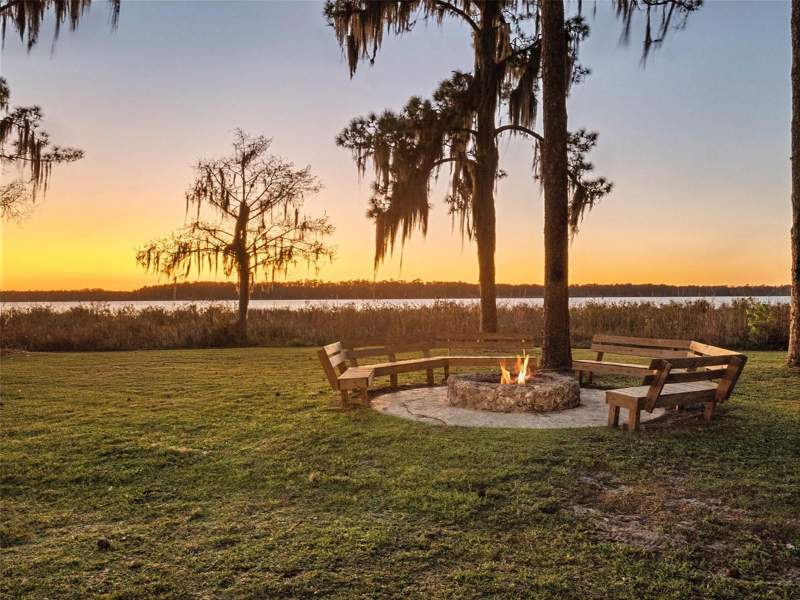 4 bedroom Single Family Residence at 14051 MARINE COURT, ISLE OF PINES FIFTH ADD, ORLANDO — photo 3