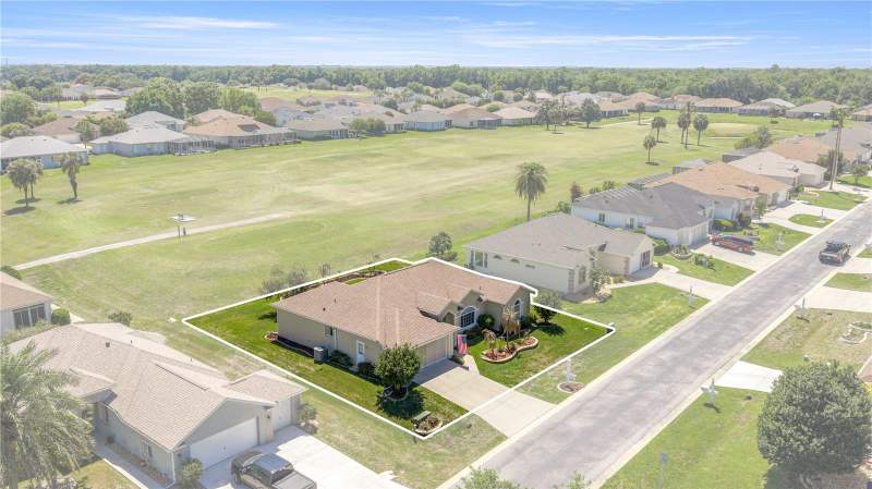 2 bedroom Single Family Residence at 2081 NW 58th Court, Ocala Palms, Ocala — photo 2