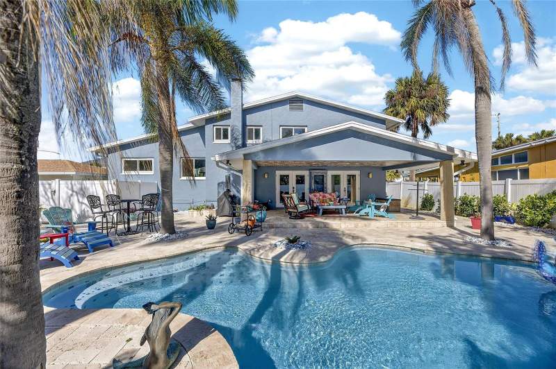 3 bedroom Single Family Residence at 931 GULF BOULEVARD, BELLEAIR BEACH YACHT CLUB ESTATES, BELLEAIR BEACH — photo 3