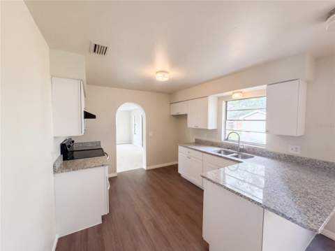 2303 S Swan Court, Winter Haven FL - photo 6 of 6