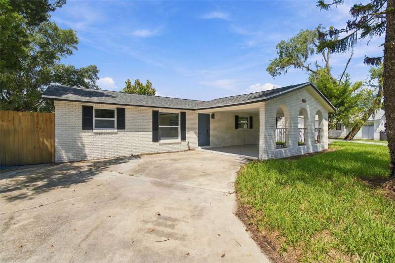 3 bedroom Single Family Residence at 802 Walnut Drive, Shangri La Sub Unit, Seffner — photo 1