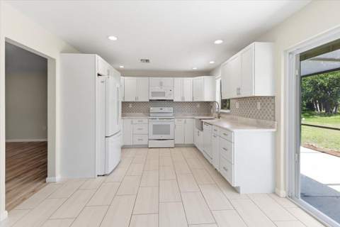 267 Annapolis Lane, Rotonda West FL - photo 17 of 46