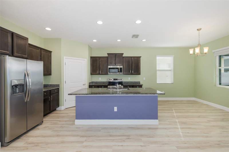3 bedroom Single Family Residence at 13786 Hunting Creek Place, Villages Of Avalon Ph 3A, Spring Hill — photo 5