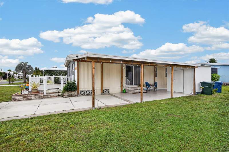 2 bedroom Manufactured Home at 321 La Costa, La Casa Mhp Co-Op, North Port — photo 2