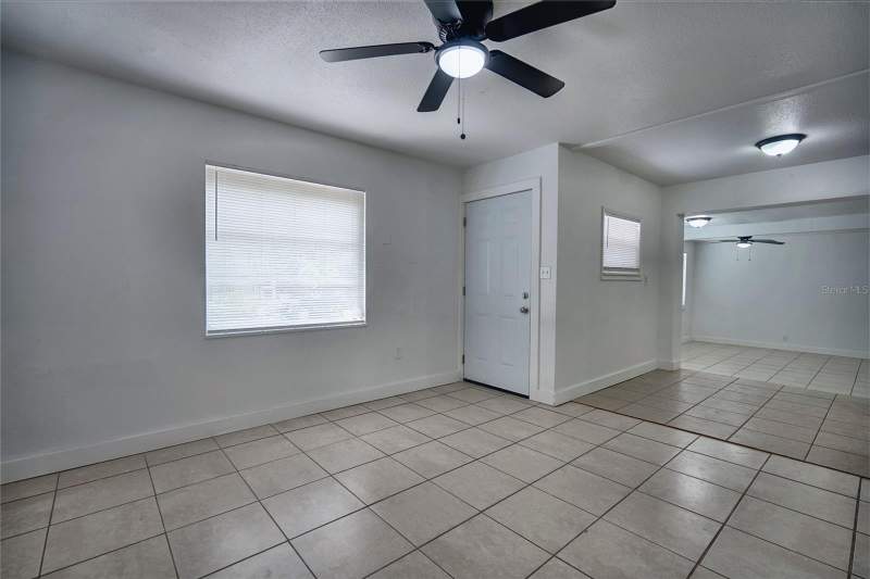4 bedroom Single Family Residence at 5625 Bryson Drive, Clearview Heights 1st Add, Orlando — photo 5