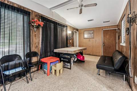 7512 Rhode Island Drive, Tampa FL - photo 9 of 18