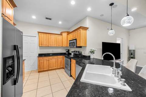1239 Vista Way, Clearwater FL - photo 18 of 45