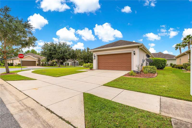 2 bedroom Single Family Residence at 9090 SW 73rd Lane, Stone Creek By Del Webb, Ocala — photo 4