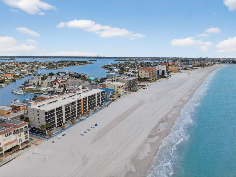 Villa Madeira Condo