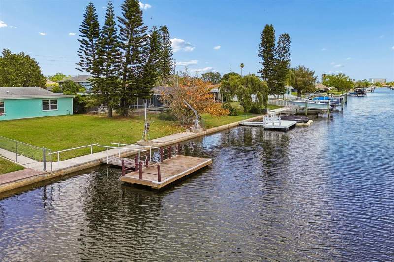 3 bedroom Single Family Residence at 4234 Floramar Terrace, Flor A Mar, New Port Richey — photo 4
