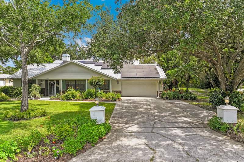 5 bedroom Single Family Residence at 7565 Castle Drive, Racimo Ranches, Sarasota — photo 5