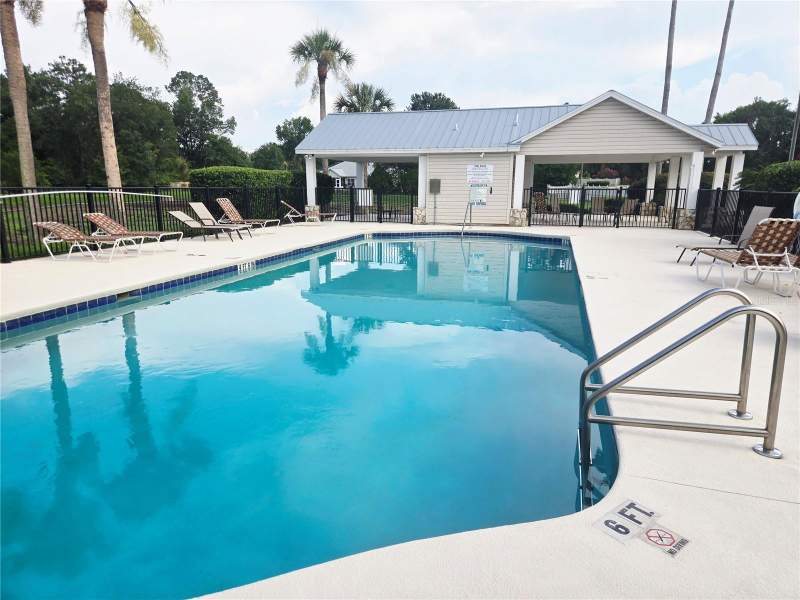 3 bedroom Single Family Residence at 1611 NW 121st Way, South Pointe Ph 1 Unit 5-A, Gainesville — photo 5