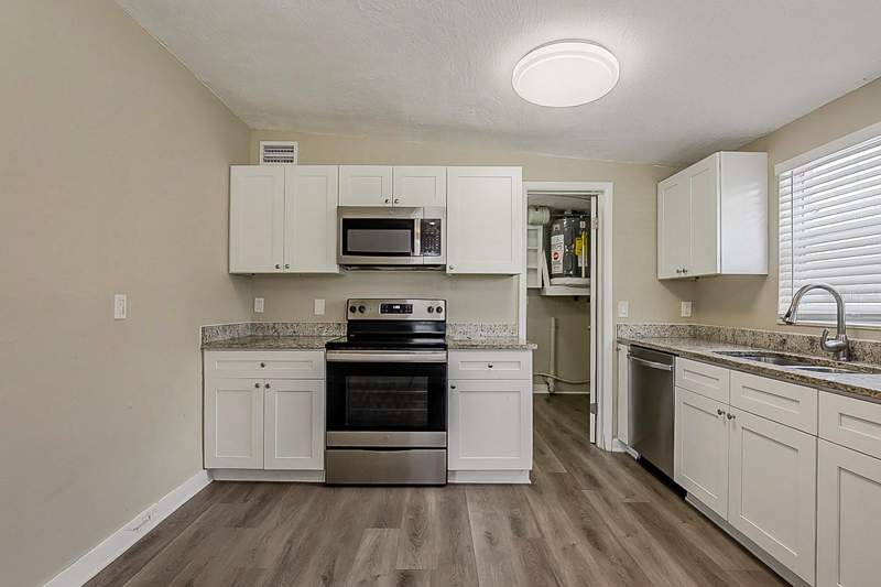 3 bedroom Single Family Residence at 4010 Emerson Avenue, Fairmount Park, St Petersburg — photo 4