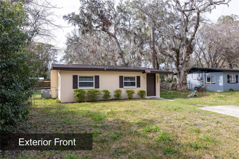 2 bedroom Single Family Residence at 2220 SE 46th Terrace, Shady Lawn Estates, Gainesville — photo 3