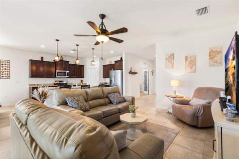 5025 Jackel Chase Drive, Wimauma FL - photo 8 of 35