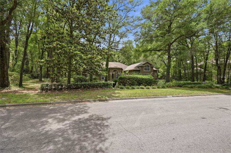 5 bedroom Single Family Residence at 4208 SW 96th Drive, Haile Plantation, Gainesville — photo 4