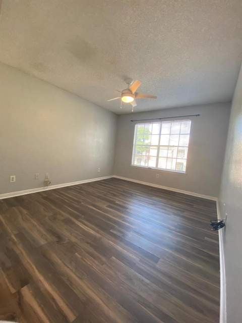 4400 Thornbriar Lane #205, Orlando FL - photo 10 of 19
