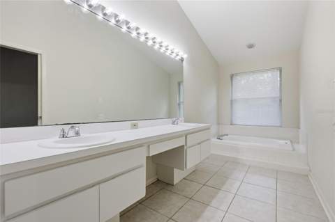 1736 NW 16th Place, Gainesville FL - photo 13 of 25
