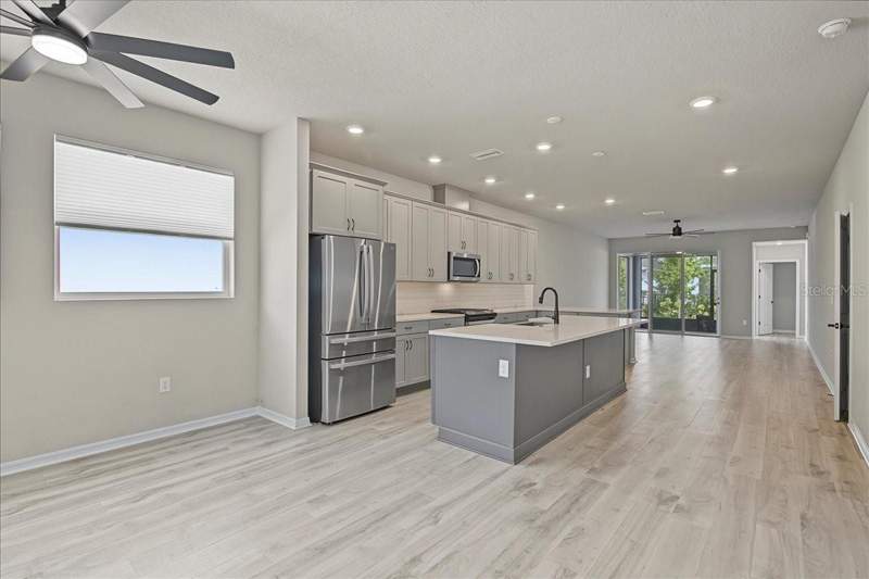 3 bedroom Single Family Residence at 6026 Golden Nettle Drive, Waterset Wolf Crk Ph A & D1, Apollo Beach — photo 3