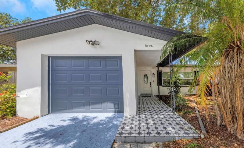 3 bedroom Single Family Residence at 1806 Vancouver Drive, Rosery Grove Villa 3rd Add, Clearwater — photo 2