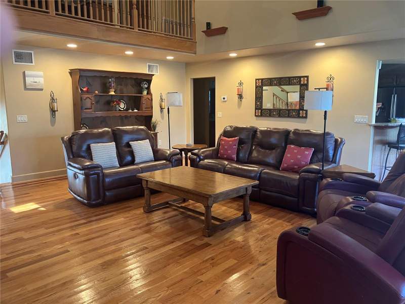 4 bedroom Single Family Residence at 5361 Circle Drive, Weeki Wachee Gardens, Weeki Wachee — photo 4