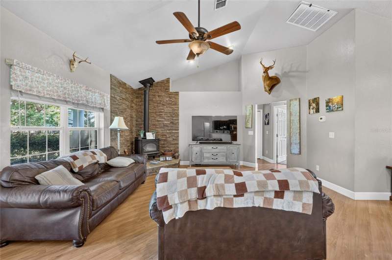 3 bedroom Single Family Residence at 13930 NE 41st Terrace, Meadowbrook Ranches Add 01, Anthony — photo 5