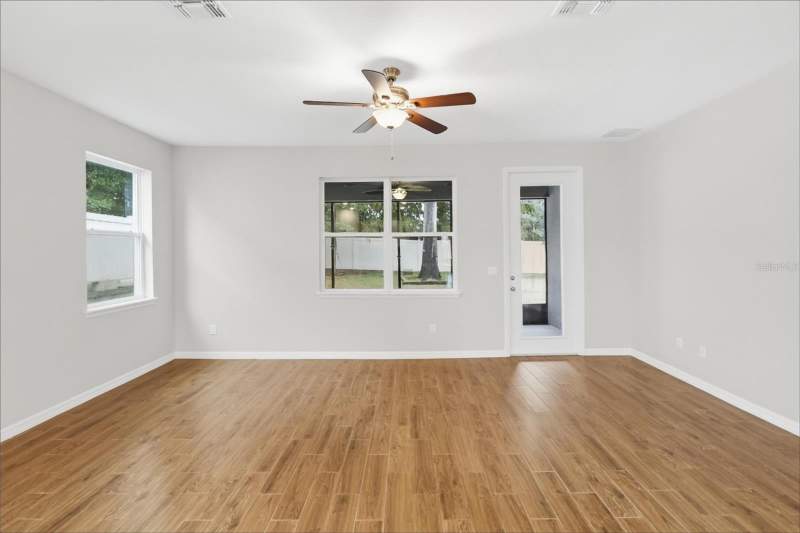 3 bedroom Single Family Residence at 827 Daybreak Place, Oakmont Reserve Ph 2, Longwood — photo 2