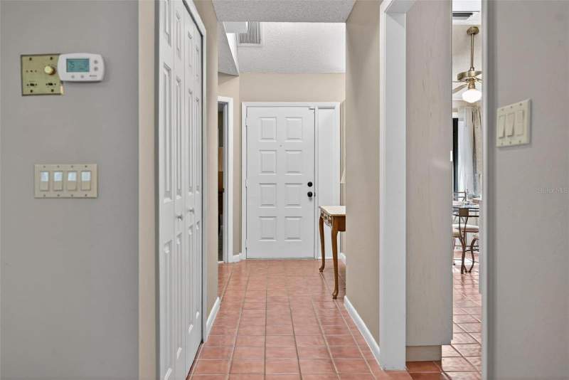 3 bedroom Townhouse at 603 Waterwood Drive, Waterwood Twnhs Sub, Yalaha — photo 3