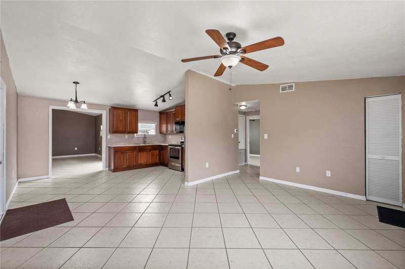 2 bedroom Single Family Residence at 1218 Sultana Street, Port Charlotte Sec 027, Port Charlotte — photo 4
