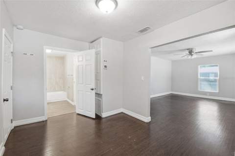 1410 E Waters Avenue, Tampa FL - photo 16 of 38