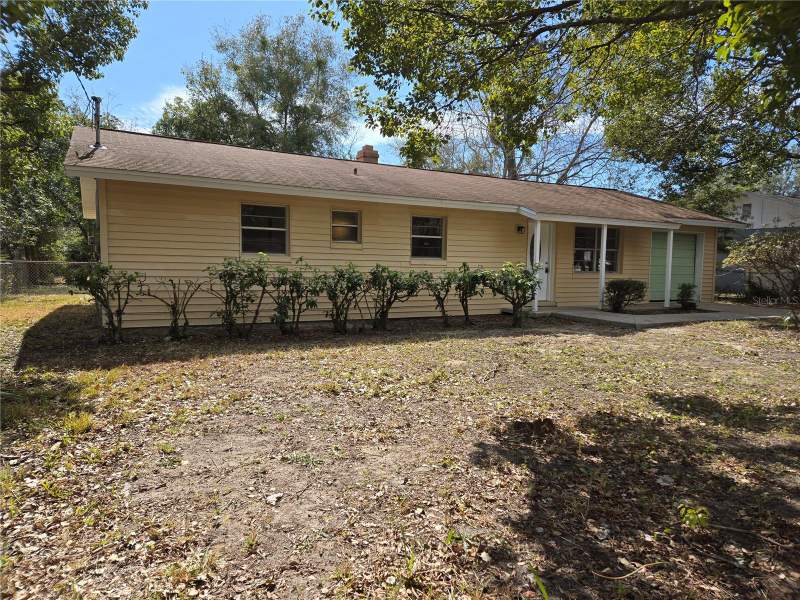 4 bedroom Single Family Residence at 2204 SW 6th Street, Poinciana Heights, Ocala — photo 2