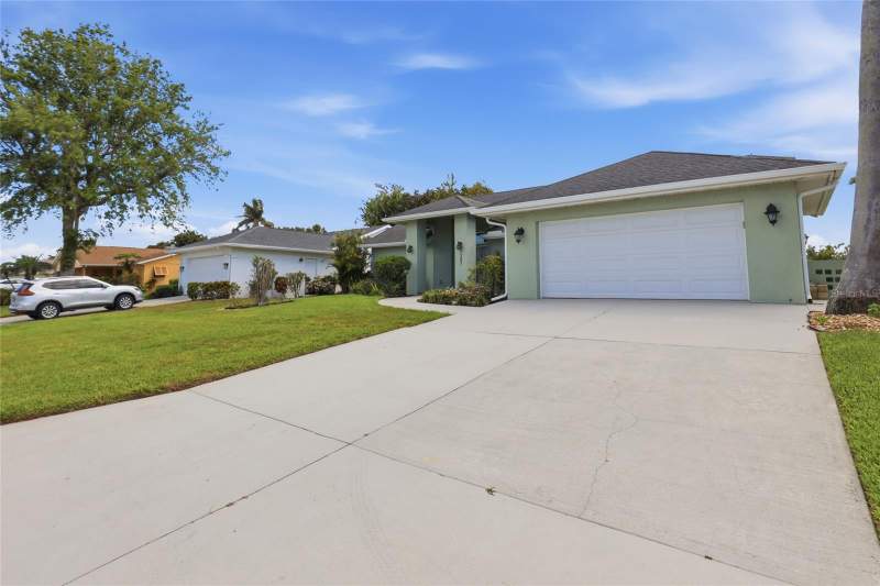 3 bedroom Single Family Residence at 5207 86th Street Court, Bay Lake Estates Ph II, Bradenton — photo 3