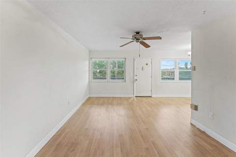 951 79th Avenue #Apt 322, St Petersburg FL - photo 6 of 36