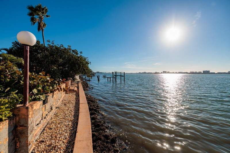 3 bedroom Single Family Residence at 1844 Venetian Point Drive, Venetian Point, Clearwater — photo 3
