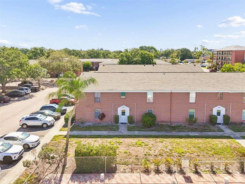 1 bedroom Condominium at 1062 85TH TERRACE #A, JAMESTOWN CONDO, ST PETERSBURG — photo 2