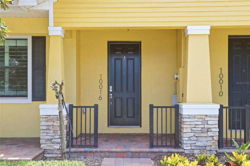 3 bedroom Townhouse at 10016 Eagle Creek Center Boulevard, Eagle Creek Village, Orlando — photo 2