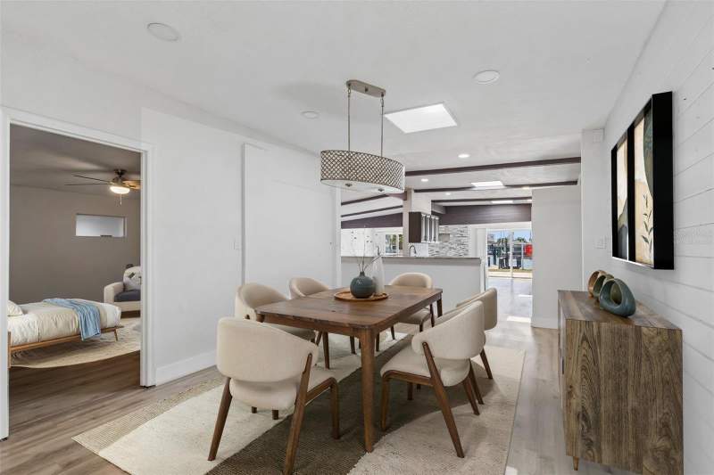 4 bedroom Single Family Residence at 16108 5th Street, Redington Beach Homes 6th Add, Redington Beach — photo 5