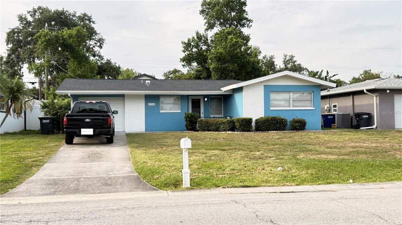 2 bedroom Single Family Residence at 2338 NASH STREET, GULF TO BAY ESTATES UNIT 1 REP, CLEARWATER — photo 1