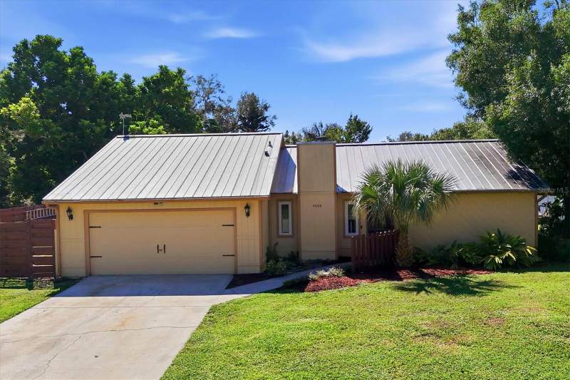 3 bedroom Single Family Residence at 4006 75th Terrace, Gordons, Sarasota — photo 3