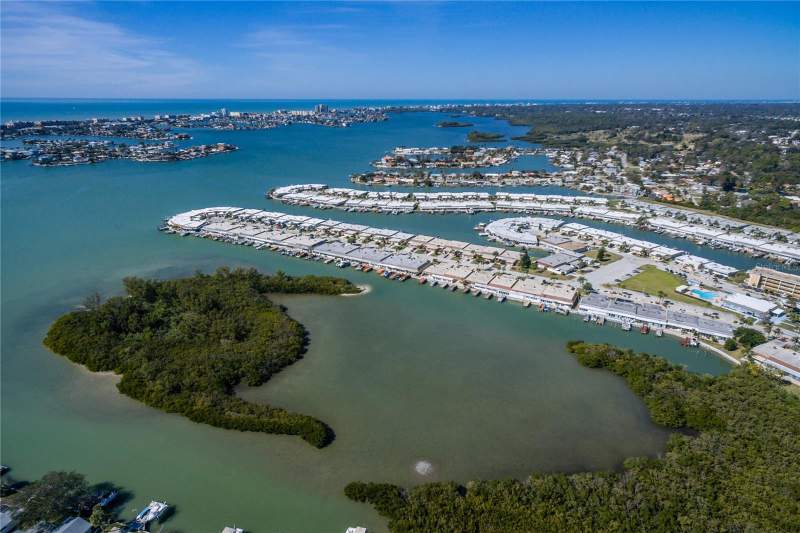 2 bedroom Condominium at 1 S Boca Ciega Point Boulevard #204, Boca Ciega Point East, St Petersburg — photo 2