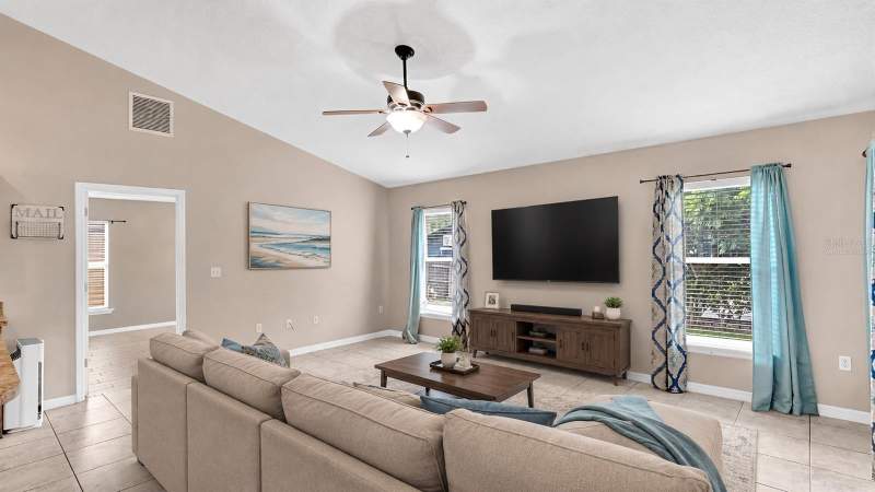 3 bedroom Single Family Residence at 1176 Perch Drive, New Eden On The Lakes, St Cloud — photo 2