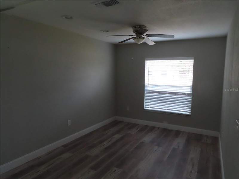 4 bedroom Single Family Residence at 1215 Windsor Circle, The Winds Sub, Brandon — photo 4