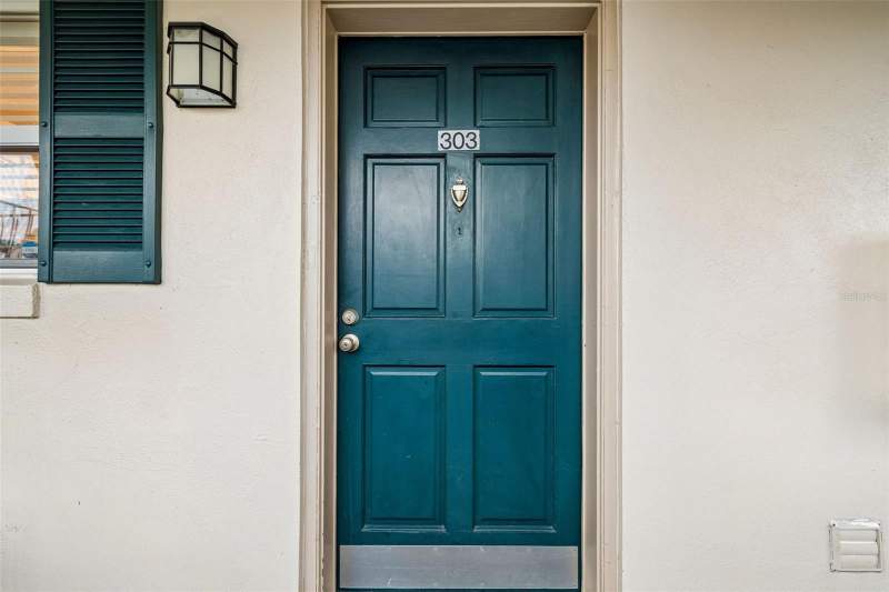 2 bedroom Condominium at 10387 Carrollwood Lane #303, The Grand At Olde Carrollwood, Tampa — photo 2