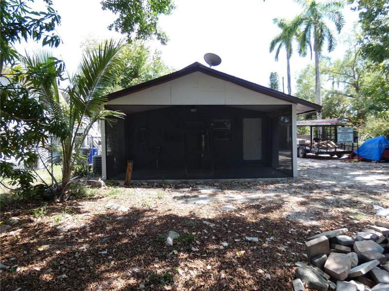 3 bedroom Single Family Residence at 3817 Pearl Street, Delay Park, Fort Myers — photo 4