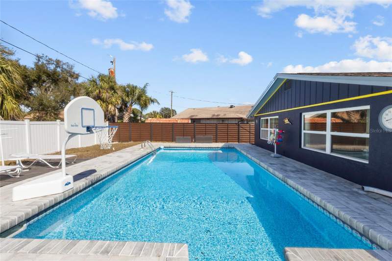 3 bedroom Single Family Residence at 3340 Sunset Beach Drive, South Venice, Venice — photo 2